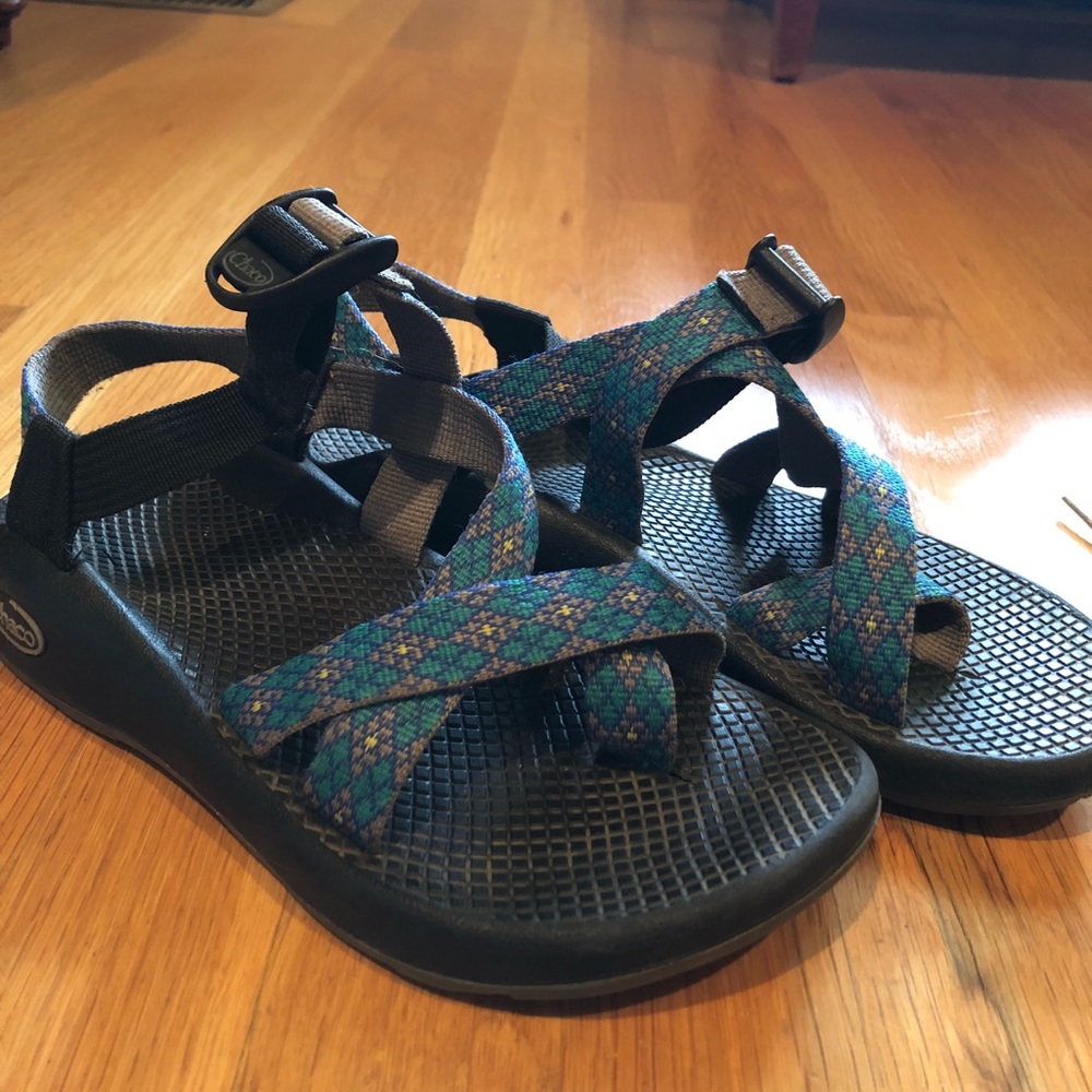 Sandals & Tennis shoes